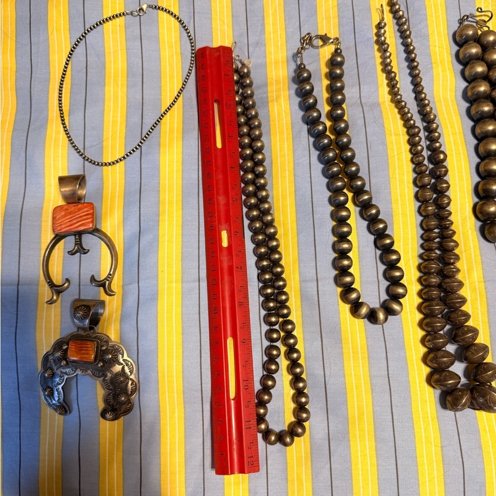 Purging Authentic Turquoise & Native made Jewelry - Picture 8 of 10
